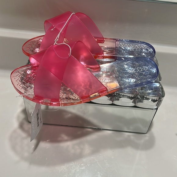 Shoes - Picture 3 of 3